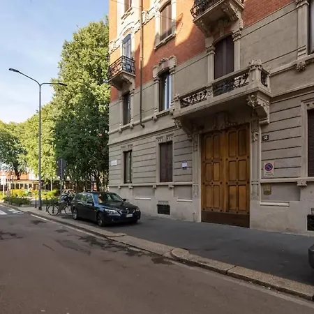 Apartment Revere 18 Milan